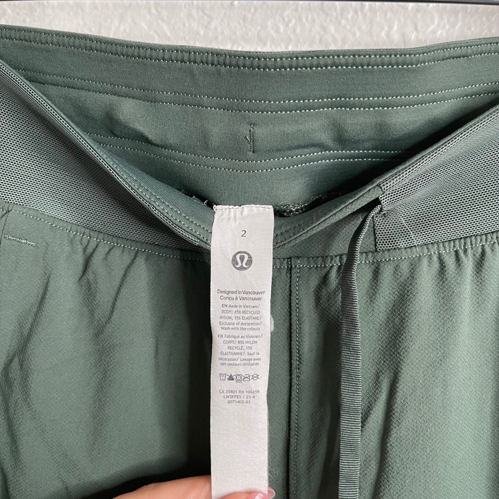 Lululemon‎ License to Train High-Rise Pant Dark Forest Green Joggers Size 2 - Picture 3 of 6